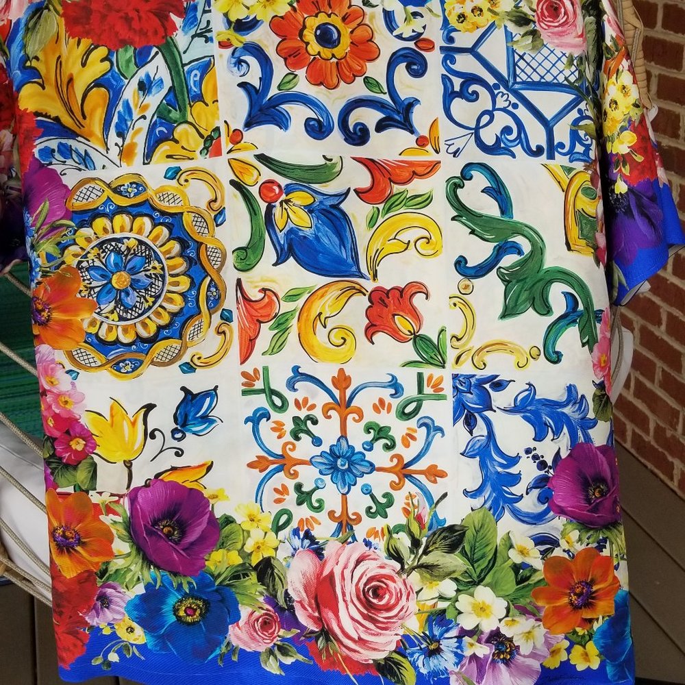 Dolce&Gabbana Silk blouse. Size 12